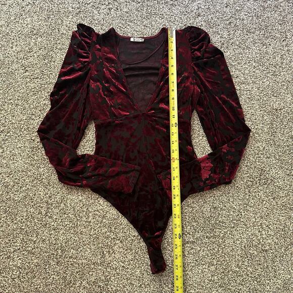 Free People Intimately black & red velvet mesh long sleeve bodysuit size XS - Picture 9 of 11